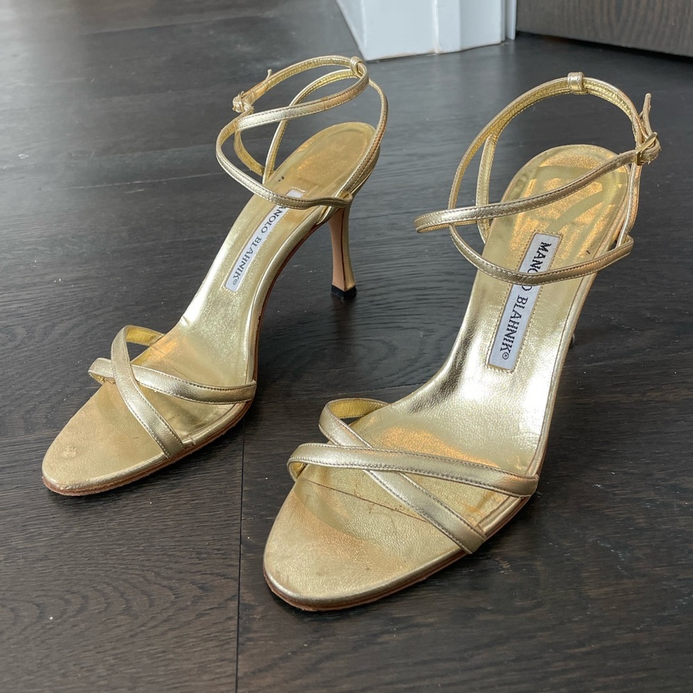 MANOLO BLAHNIK gold sandal mid-heels SZ37.5